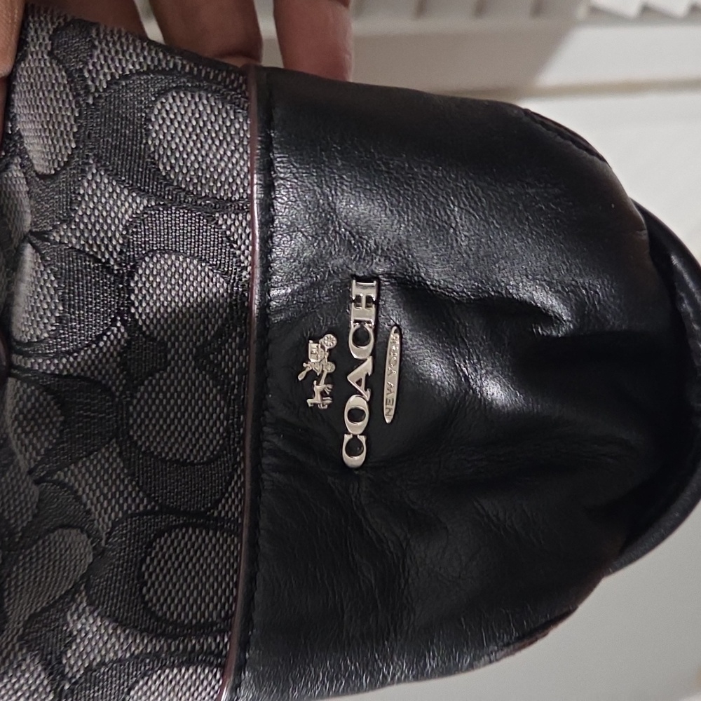 Coach Edie Grey And Black Signature Canvas & Leather Shoulder Bag EUC - Picture 8 of 9